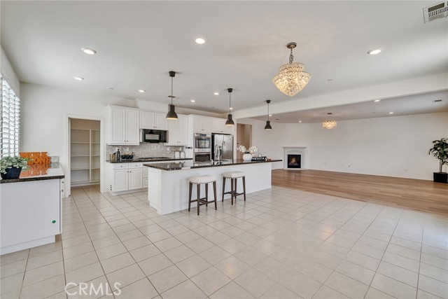 Detail Gallery Image 14 of 43 For 7903 Burrington St, Corona,  CA 92880 - 5 Beds | 3 Baths