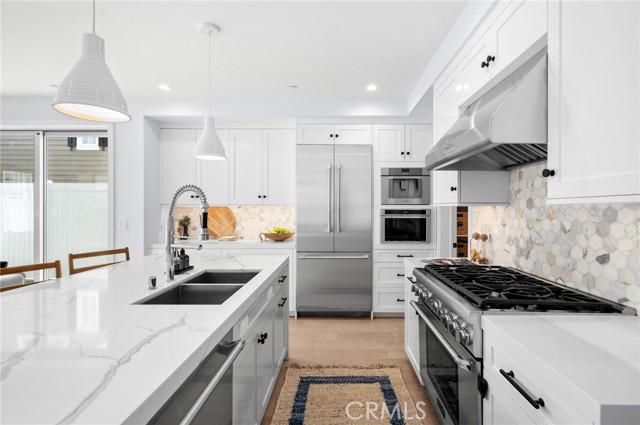 109 Onyx Avenue, Newport Beach CA: https://media.crmls.org/medias/26aff3e9-f7cc-4370-8161-756e879c579f.jpg