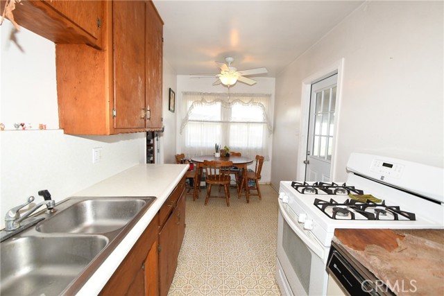 3201 Vail Avenue, Redondo Beach, California 90278, 3 Bedrooms Bedrooms, ,1 BathroomBathrooms,Residential,Sold,Vail,SB23088680