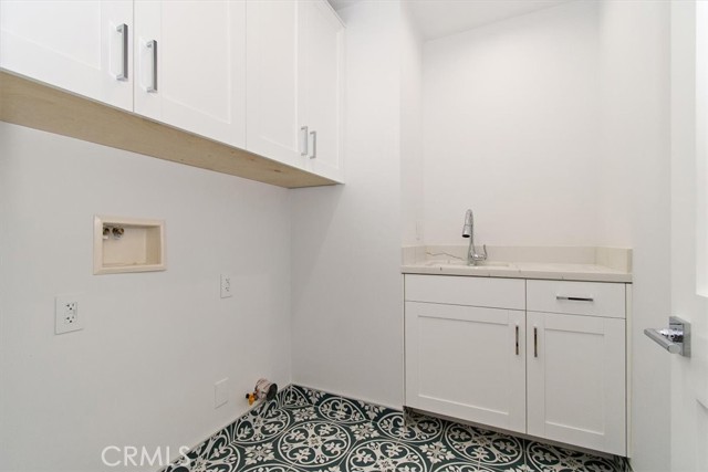 2406 Mathews Avenue, Redondo Beach, California 90278, 4 Bedrooms Bedrooms, ,3 BathroomsBathrooms,Residential,Sold,Mathews,SB21216620