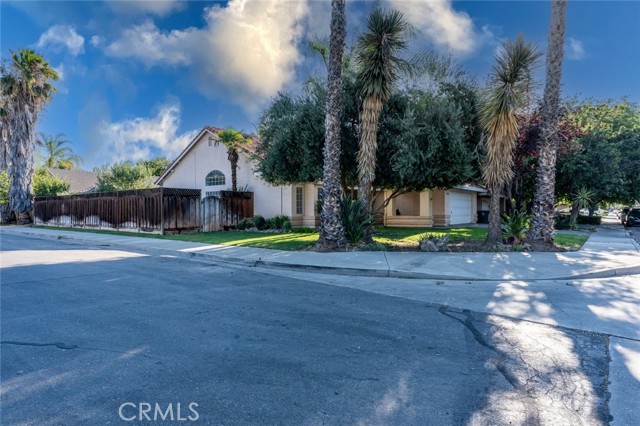 Detail Gallery Image 7 of 71 For 934 Neal St, Los Banos,  CA 93635 - 4 Beds | 2 Baths