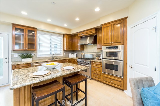 206 Calle Miramar, Redondo Beach, California 90277, 4 Bedrooms Bedrooms, ,3 BathroomsBathrooms,Residential,Sold,Calle Miramar,SB17021229