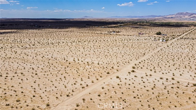 Detail Gallery Image 6 of 27 For 73220 Didsbury Dr, Twentynine Palms,  CA 92277 - – Beds | – Baths