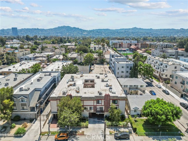 Detail Gallery Image 31 of 37 For 11274 Morrison St #2,  North Hollywood,  CA 91601 - 2 Beds | 2/1 Baths
