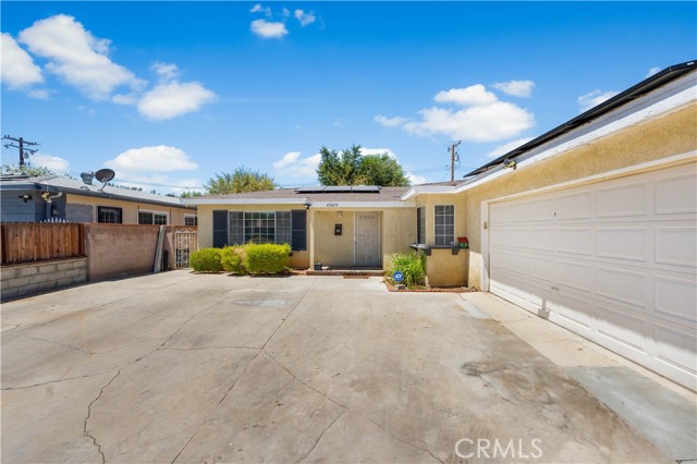 Detail Gallery Image 4 of 31 For 45029 16th St, Lancaster,  CA 93534 - 3 Beds | 2 Baths