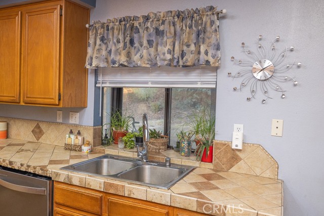 Detail Gallery Image 12 of 32 For 38010 San Mateo Ave, Palmdale,  CA 93551 - 4 Beds | 3 Baths