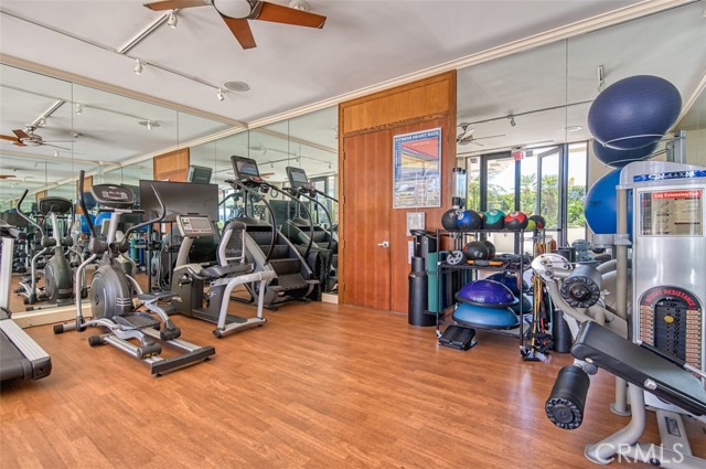 Detail Gallery Image 22 of 26 For 601 Lido Park Dr 6a,  Newport Beach,  CA 92663 - 2 Beds | 2/1 Baths