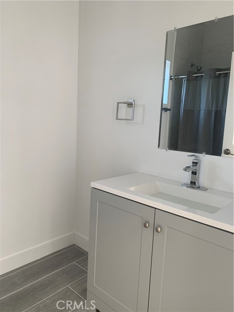 14487 Foothill Boulevard, Sylmar CA: https://media.crmls.org/medias/26b52aa0-e3bb-4c23-a182-4bd54474bdda.jpg
