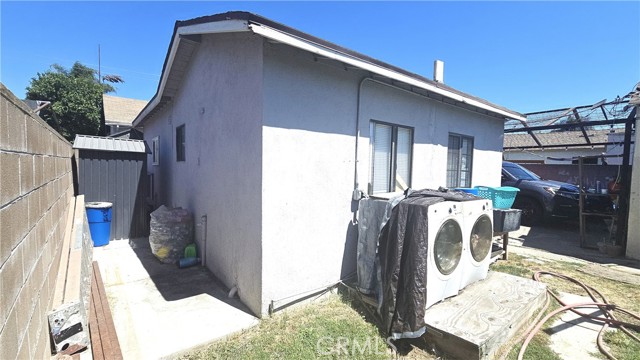 3142 W 112th W Street, Inglewood CA: https://media.crmls.org/medias/26b76414-59f1-4669-ad1b-d4fd78e6a34b.jpg