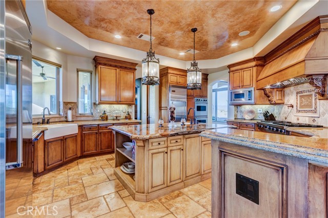 Detail Gallery Image 31 of 75 For 12260 Desert Rose Way, Oak Hills,  CA 92344 - 4 Beds | 4/1 Baths