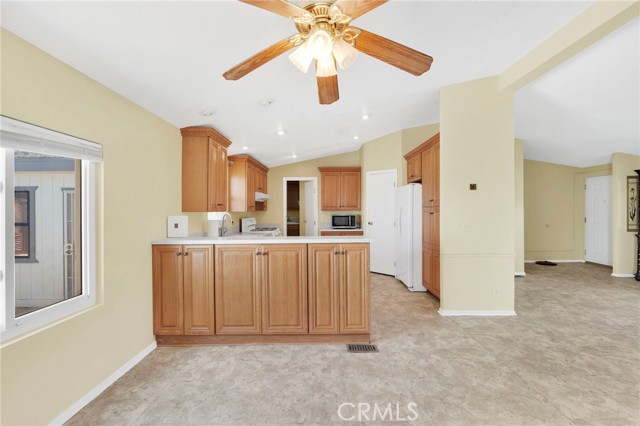 Detail Gallery Image 27 of 60 For 5332 Sundown Dr, Phelan,  CA 92371 - 4 Beds | 3 Baths