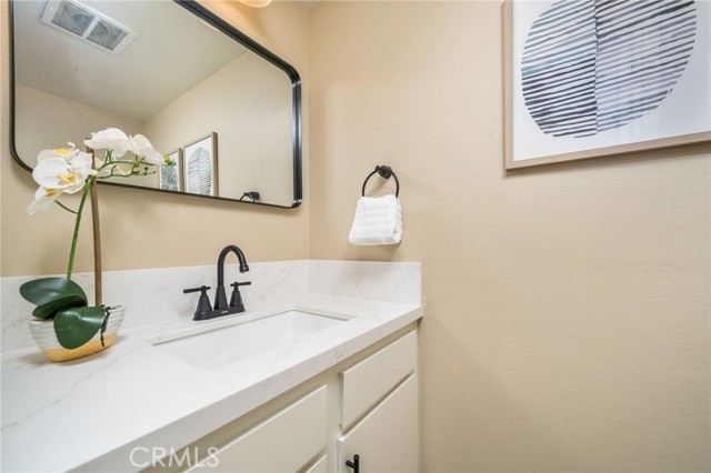 Detail Gallery Image 11 of 25 For 3652 Towne Park Cir, Pomona,  CA 91767 - 3 Beds | 2/1 Baths