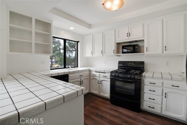 Detail Gallery Image 12 of 32 For 20737 Roscoe Bld #701,  Winnetka,  CA 91306 - 3 Beds | 2/1 Baths