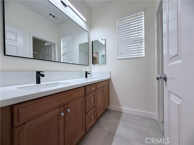 Detail Gallery Image 14 of 30 For 22520 Venice St, Carson,  CA 90745 - 3 Beds | 3 Baths