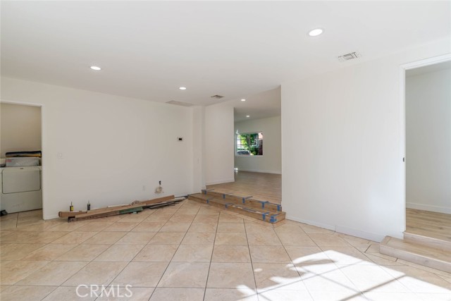 Detail Gallery Image 11 of 23 For 13716 Judd St, Pacoima,  CA 91331 - 2 Beds | 1 Baths