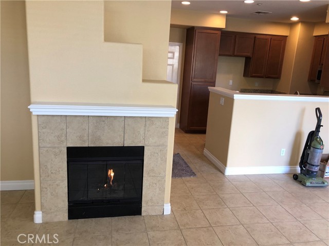 Detail Gallery Image 10 of 44 For 25056 Driftoak, Murrieta,  CA 92562 - 3 Beds | 2/1 Baths