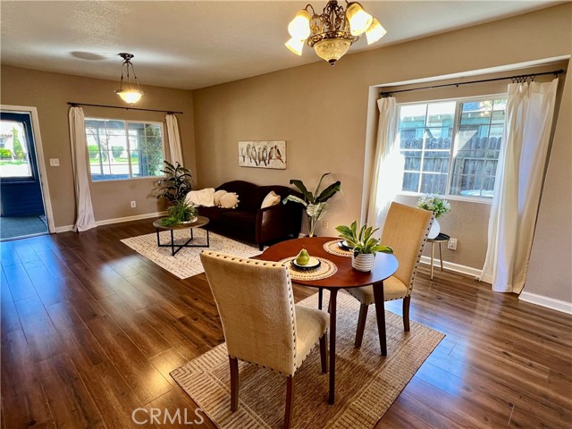 Detail Gallery Image 6 of 43 For 112 W 23rd, Merced,  CA 95340 - 3 Beds | 2 Baths