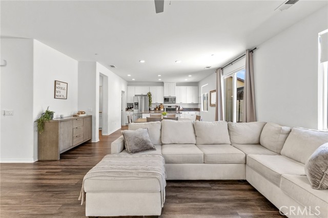 Detail Gallery Image 8 of 67 For 36802 Cascina Ln, Beaumont,  CA 92223 - 3 Beds | 2/1 Baths
