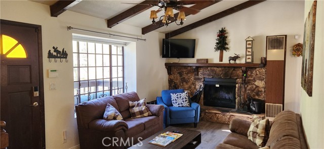 Detail Gallery Image 13 of 28 For 432 Gold Mountain Dr, Big Bear City,  CA 92314 - 3 Beds | 2 Baths