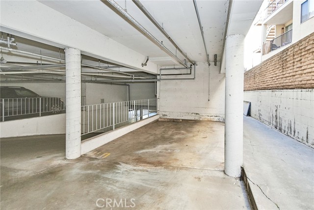 Detail Gallery Image 10 of 34 For 6124 Buckingham, Culver City,  CA 90230 - 1 Beds | 1 Baths