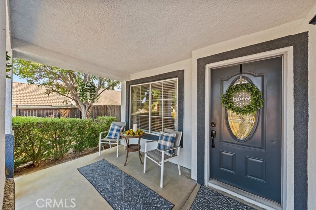 Detail Gallery Image 9 of 46 For 3135 New Hampshire Dr, Corona,  CA 92881 - 3 Beds | 2 Baths