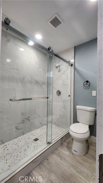 Detail Gallery Image 10 of 35 For 2045 S Cypress Ave, Ontario,  CA 91762 - 3 Beds | 2 Baths