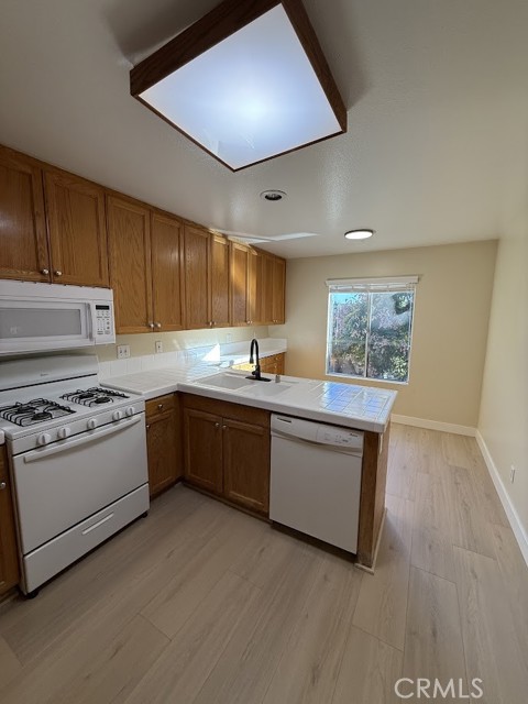 Detail Gallery Image 12 of 29 For 15766 Midwood #4,  Granada Hills,  CA 91344 - 3 Beds | 2/1 Baths