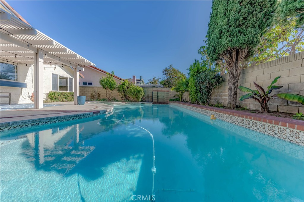 9604 Newfame Circle