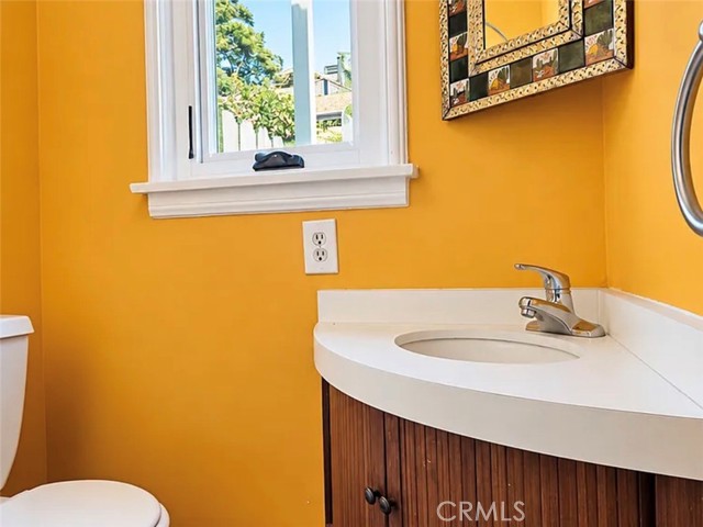 6548 Colbath photo 23