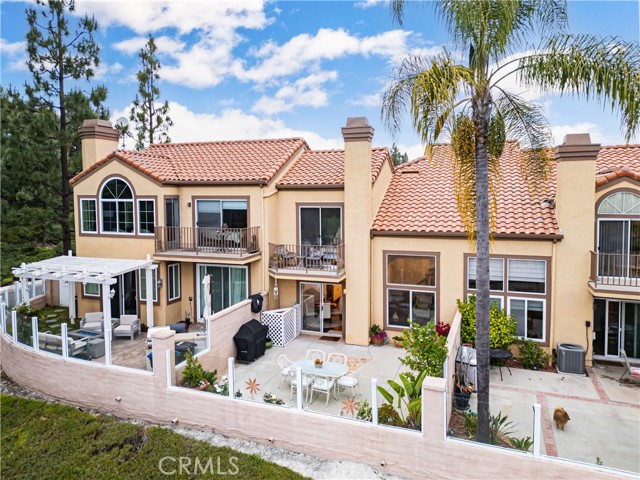 15 Via Athena, Aliso Viejo CA: https://media.crmls.org/medias/26c11a3f-fdac-4543-b781-fdeca3f2d313.jpg