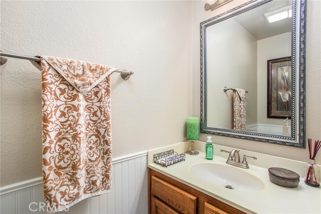 93 Kansas Street, Redlands CA: https://media.crmls.org/medias/26c18825-9def-4003-a9c6-c570f70b3d1b.jpg