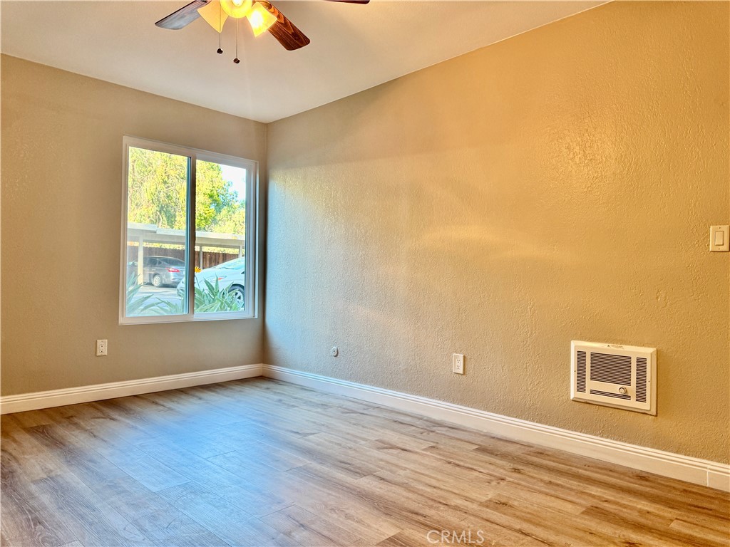 432 Edgehill - photo 14