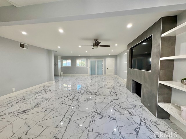 4628 W Simmons Avenue, Orange CA: https://media.crmls.org/medias/26c198dd-7776-4c20-96b3-bd82a106b9dd.jpg