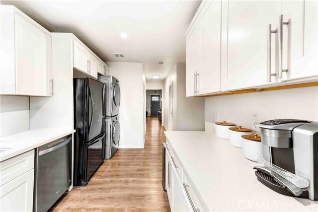 Detail Gallery Image 6 of 17 For 1301 W 132nd, Compton,  CA 90222 - 2 Beds | 1 Baths