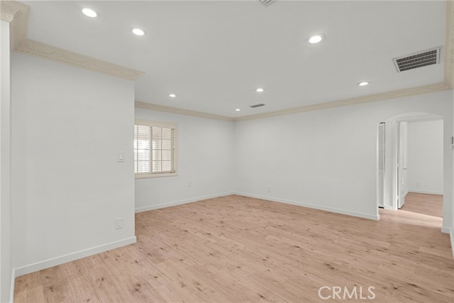 Detail Gallery Image 8 of 22 For 18621 Bryant, Northridge,  CA 91324 - 2 Beds | 1 Baths