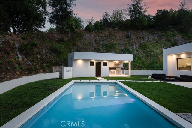9924 Liebe Drive, Beverly Hills CA: https://media.crmls.org/medias/26c26e20-d368-4d81-be93-d1010336eda0.jpg
