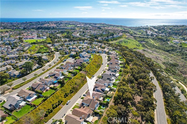 29 Hancock Street, Laguna Niguel CA: https://media.crmls.org/medias/26c2775f-9b8b-453c-acb7-9479a4bc372c.jpg