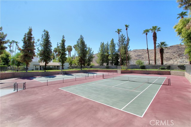 Image 18 for 5125 Waverly DR #B8