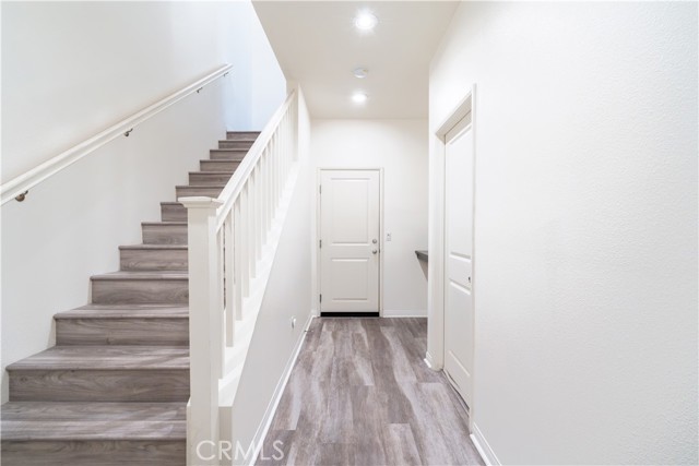 Detail Gallery Image 9 of 53 For 20618 Desert Ash, Winnetka,  CA 91306 - 4 Beds | 4 Baths