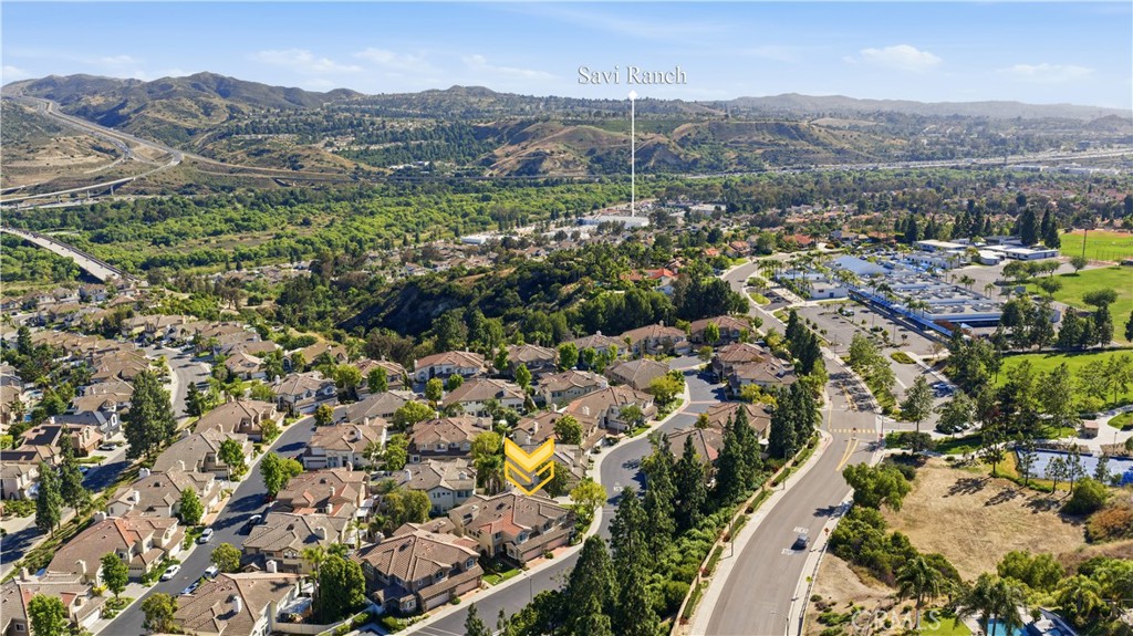 https://media.crmls.org/medias/26c3ae21-4eda-44ec-acc5-125df799d714.jpg?preset=X-Large