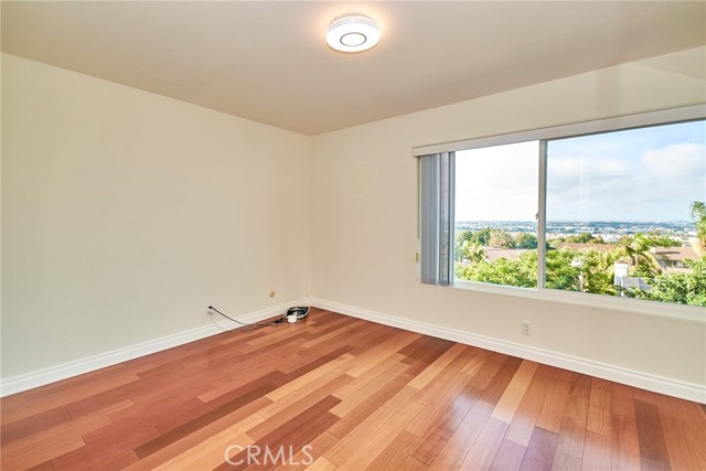 3015 Carolwood Lane, Torrance CA: https://media.crmls.org/medias/26c3b7af-4e83-45e5-9b9e-81ec50870c5e.jpg