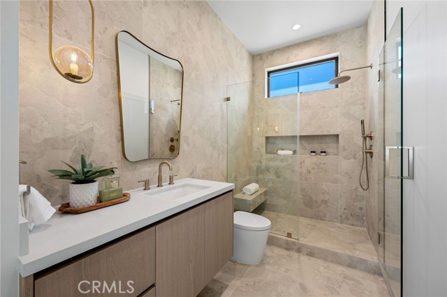 Detail Gallery Image 32 of 56 For 16728 Morrison St, Encino,  CA 91436 - 7 Beds | 6/1 Baths