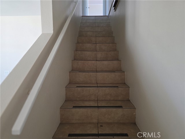 123 E Gage Avenue, Los Angeles CA: https://media.crmls.org/medias/26c49383-6b97-4b83-aaa5-6a31a05bea7e.jpg
