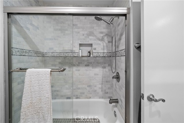Detail Gallery Image 34 of 45 For 10214 Larwin Ave #3,  Chatsworth,  CA 91311 - 4 Beds | 3 Baths