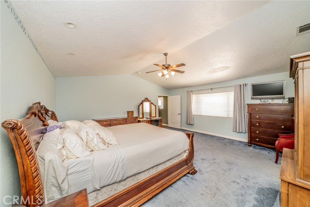 Detail Gallery Image 23 of 50 For 10636 Larch, Oak Hills,  CA 92344 - 5 Beds | 3 Baths