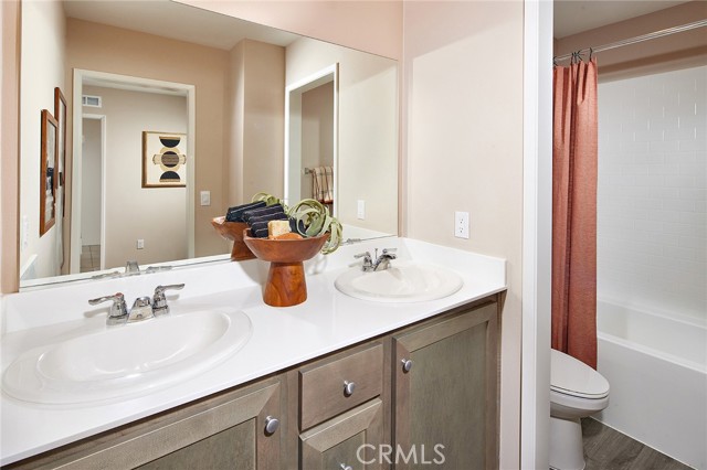 Detail Gallery Image 15 of 18 For 30844 Charger Way, Winchester,  CA 92596 - 5 Beds | 3 Baths