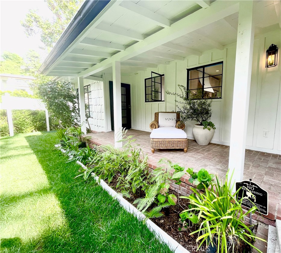 13606 Oak Canyon Avenue