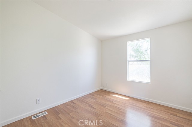 26321 Olanche, Mojave CA: https://media.crmls.org/medias/26c8bc13-f6f1-4e90-93b7-fe9b6715f0c5.jpg