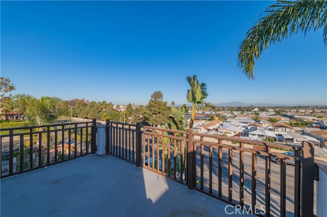 Detail Gallery Image 20 of 22 For 413 Delaware St, Huntington Beach,  CA 92648 - 3 Beds | 3/1 Baths