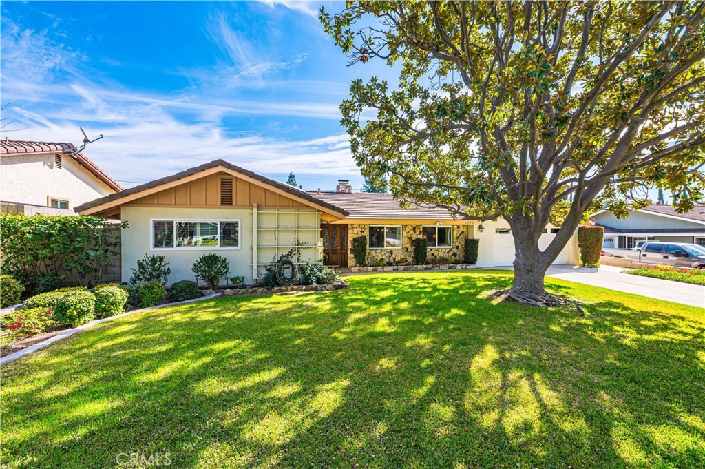 1320 N Stanford Avenue, Upland, CA 91786
